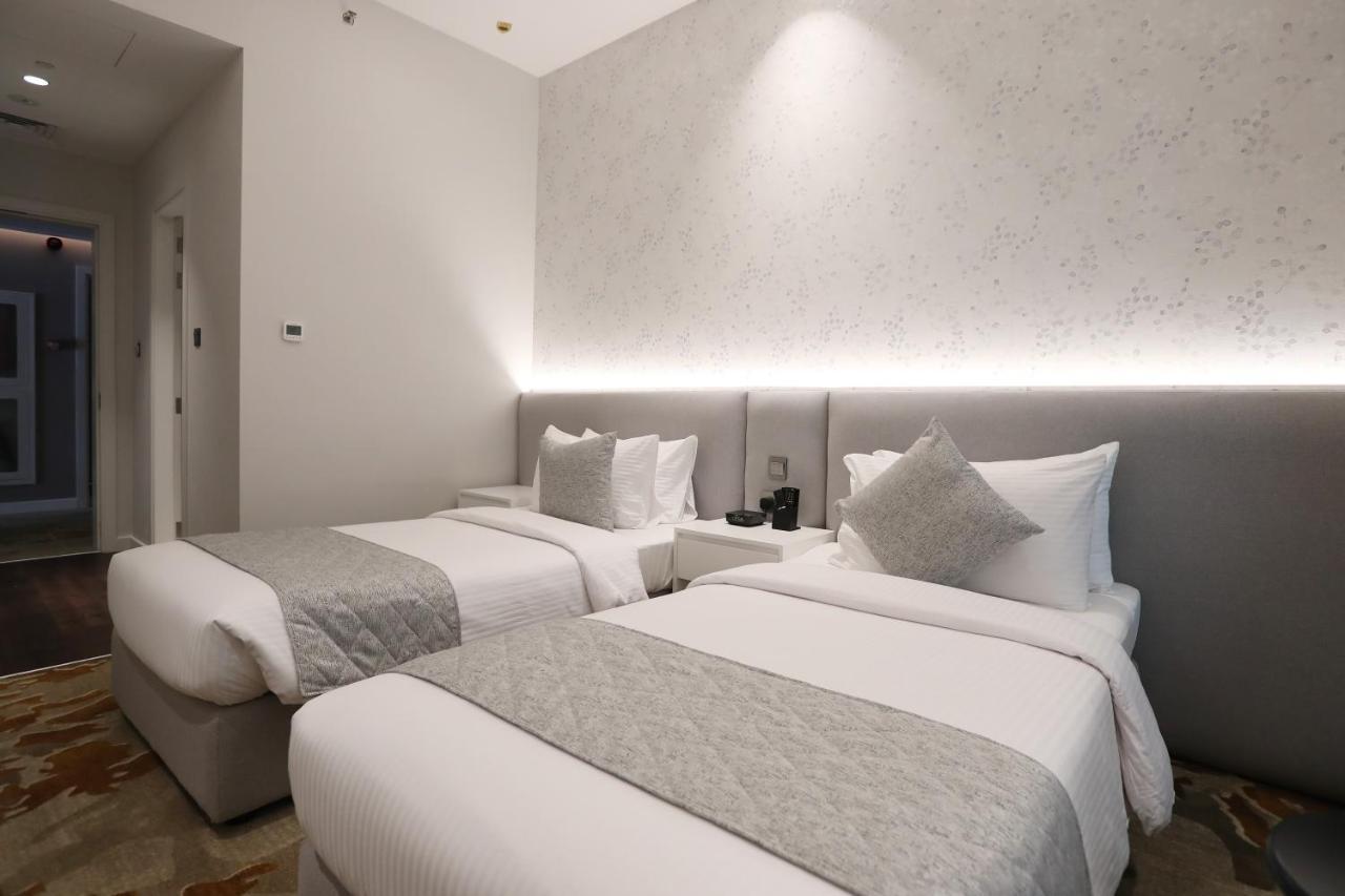 Estay Hotel Dubai Exterior photo