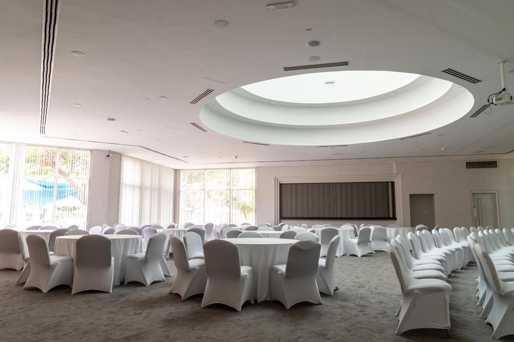 Estay Hotel Dubai Exterior photo