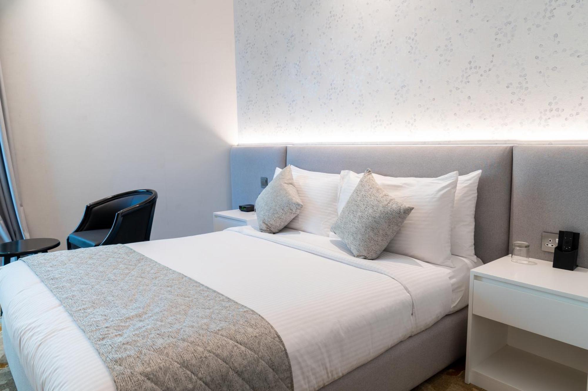 Estay Hotel Dubai Exterior photo