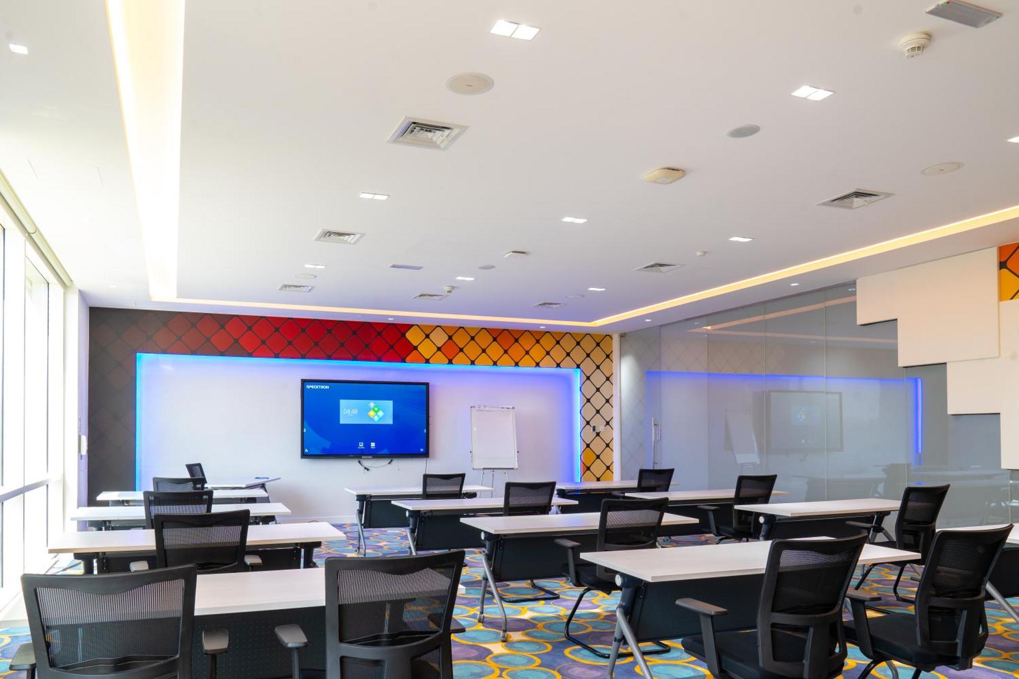 Estay Hotel Dubai Exterior photo